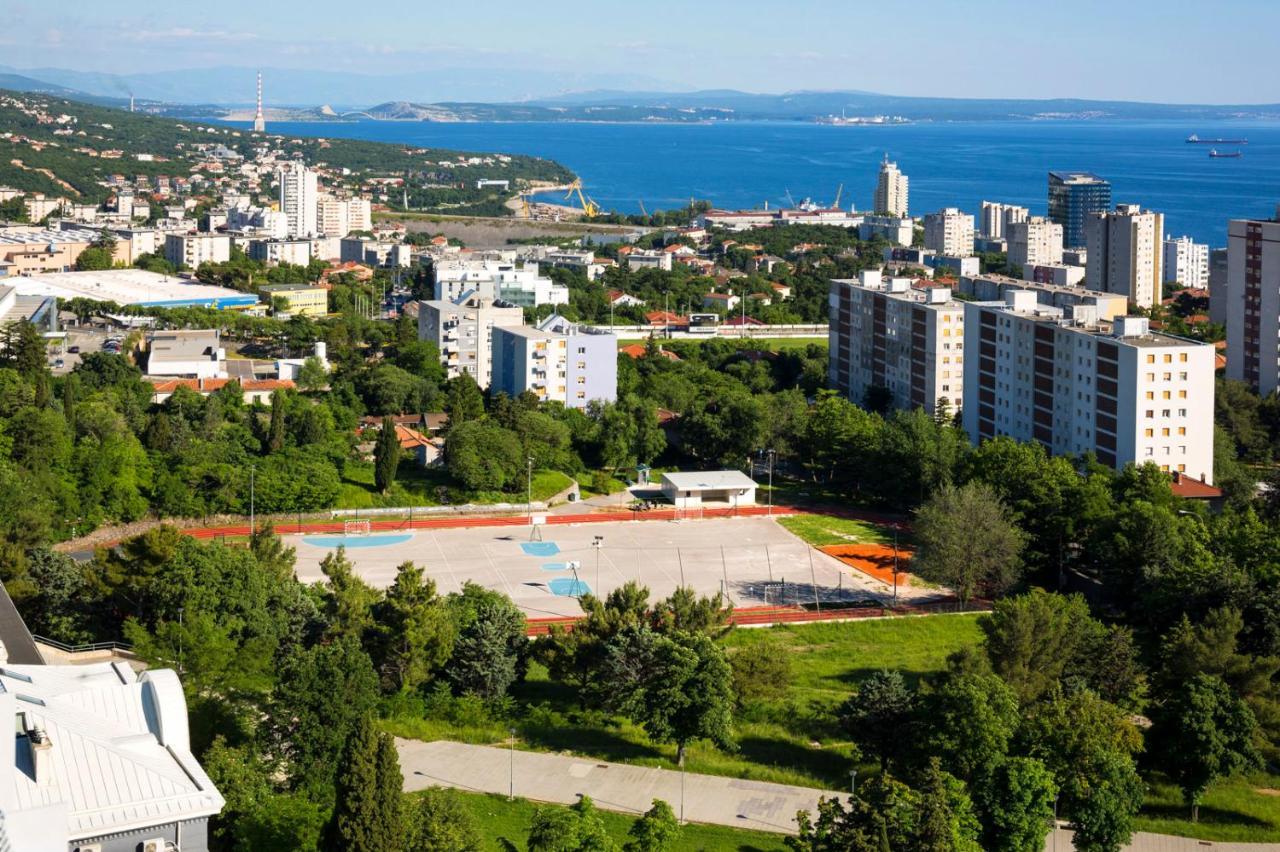 Paha-Paha Modern Apartment With Sea View, Fast Wi-Fi, And Free Parking! Rijeka Dış mekan fotoğraf